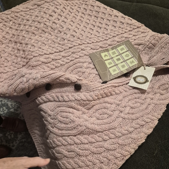 Elegant Knit Poncho in Dusty Rose - Picture 2 of 5